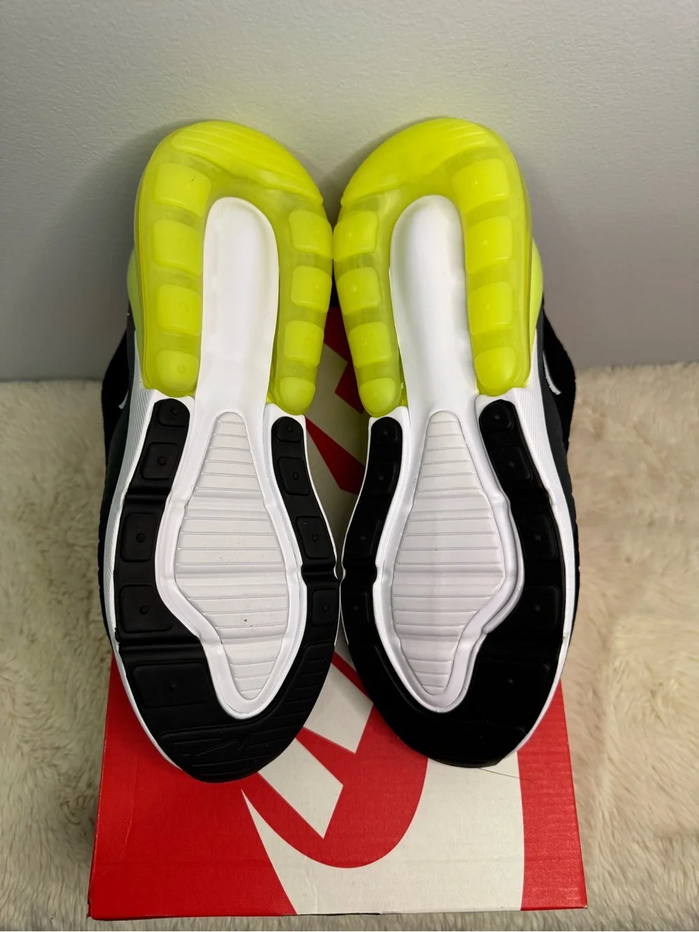 New in Box 📚Nike Air Max 270